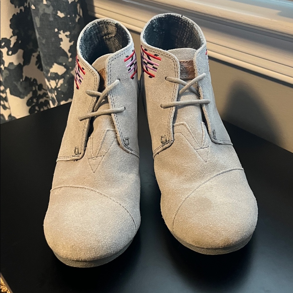 TOMS Kala Wedge Bootie Women’s Sz 8